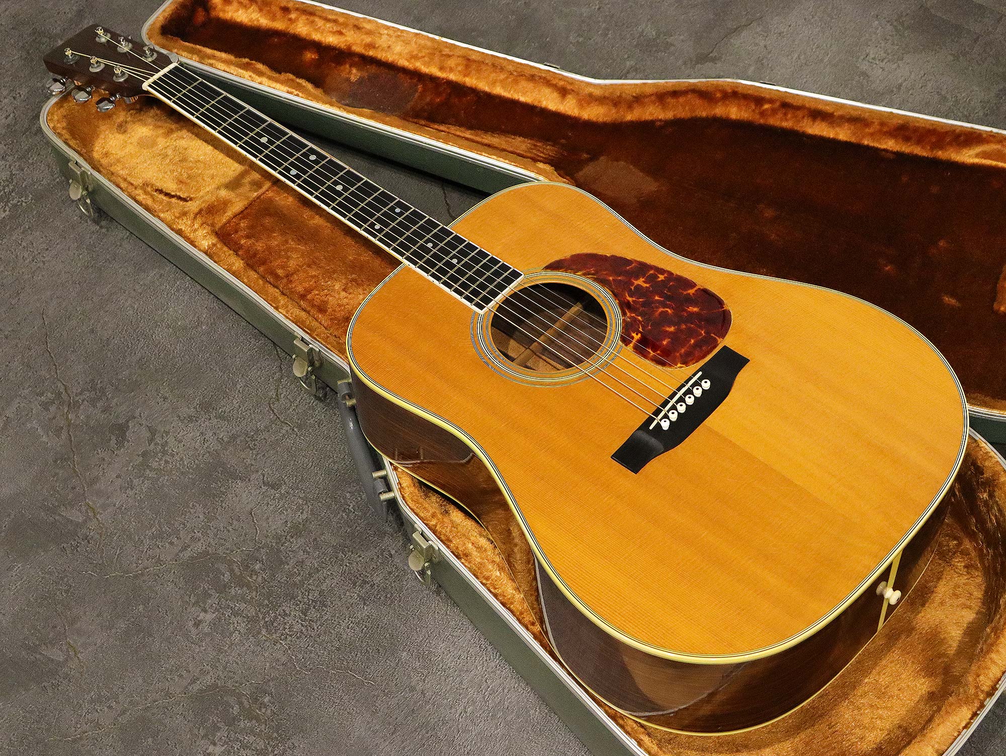 Martin 1973 D-35
